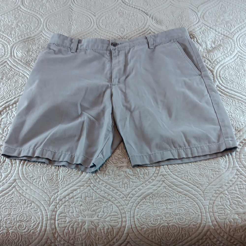 Men's‎ Dockers Gray Shorts 34 waist